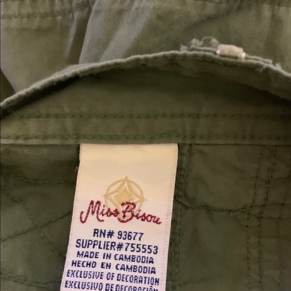 Miss Bisou Embroidered Capri Pants Size 5 - Picture 7 of 7